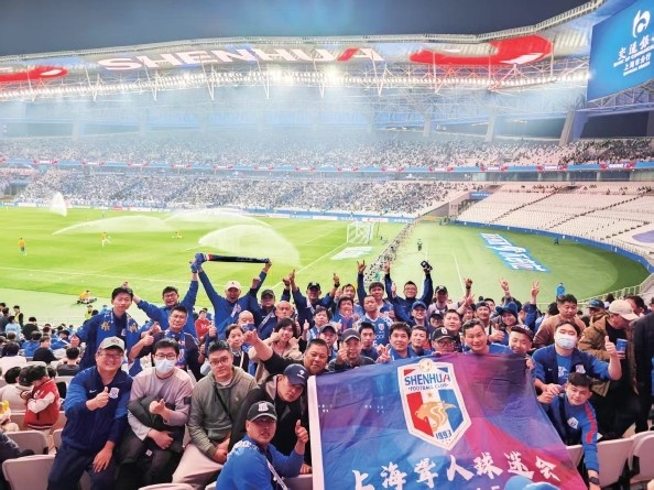 東體介紹上海聾人球迷會：最安靜的助威，最“響亮”的看臺